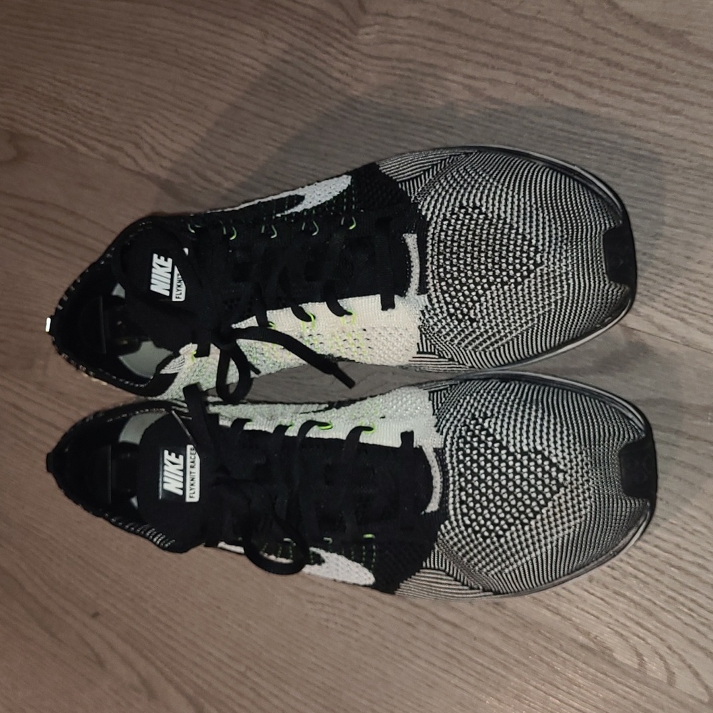 Great Condition Nike Fly Knit Racer Orca Volt mens size 14